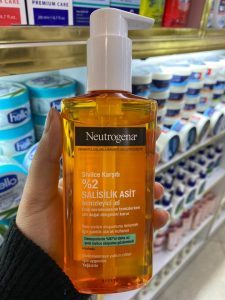 شوینده ضد جوش نوتروژینا