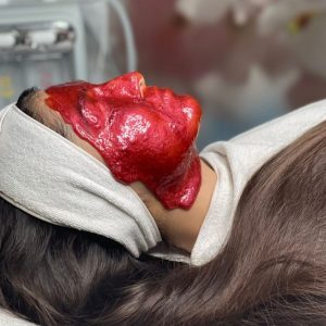 ماسک دوفاز لاتکسی گل رز ارفلند حجم 500 میل Erfland