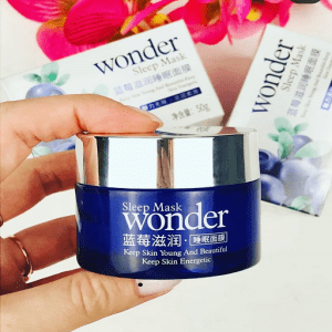 کرم زغال اخته جوانساز پوست برند بیوآکوا