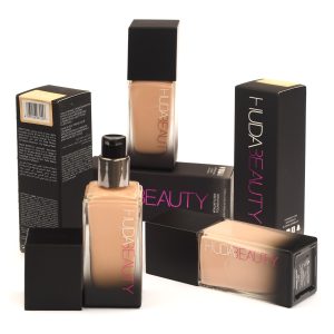 کرم پودر هدی بیوتی در شش رنگ متفاوت HUDABEAUTY