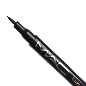 خط چشم ماژیکی 24 ساعته مک MAC